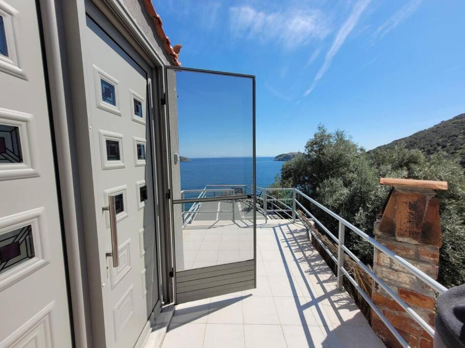 Ligonari Sea View Apartment Tarti Экстерьер фото
